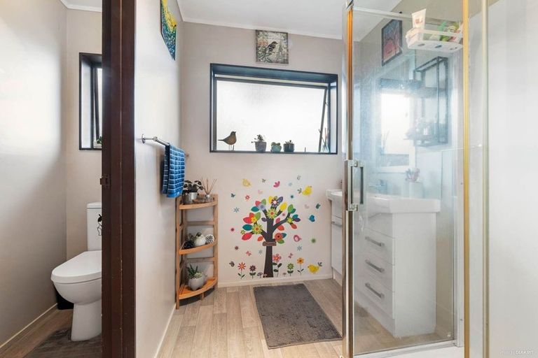 Photo of property in 1/29 Trentham Road, Papakura, 2110