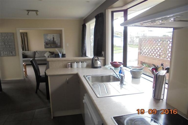 Photo of property in 70 Major Drive, Kelson, Lower Hutt, 5010