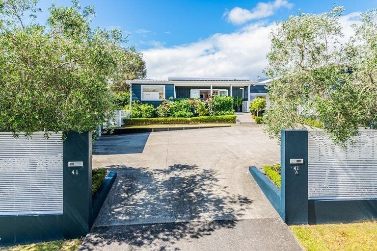 Photo of property in 41 Greenhithe Road, Greenhithe, Auckland, 0632