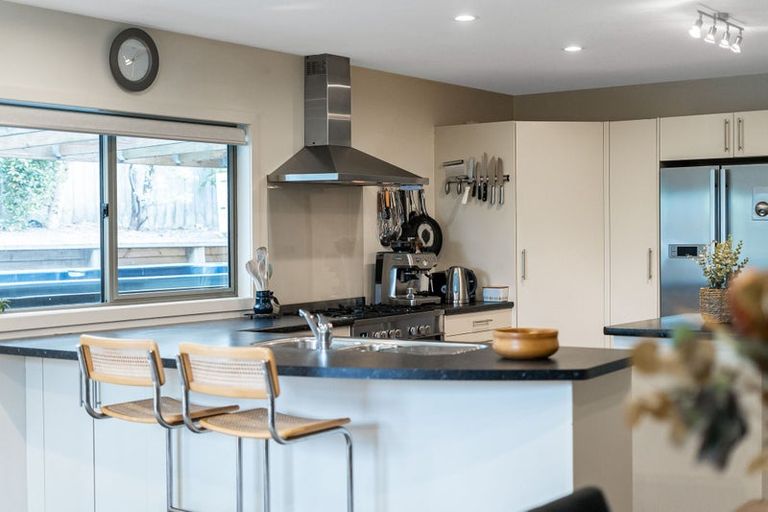 Photo of property in 121 Te Puia Drive, Aotea, Porirua, 5024