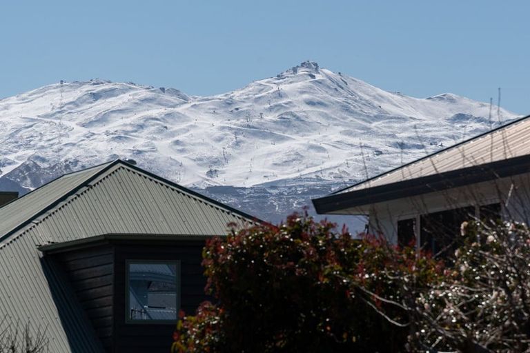 Photo of property in 29 Robertson Street, Frankton, Queenstown, 9300