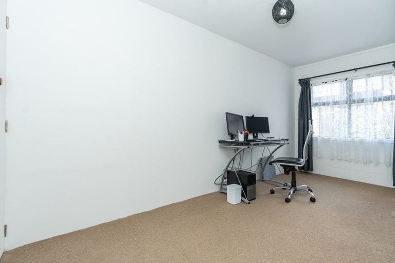 Photo of property in 5/875 Heaphy Terrace, Claudelands, Hamilton, 3214