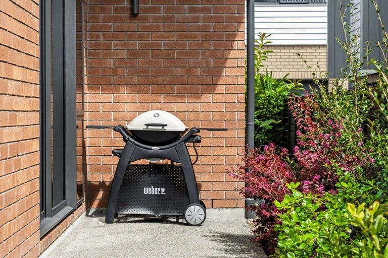 Photo of property in 10d Windlass Street, Long Bay, Auckland, 0630