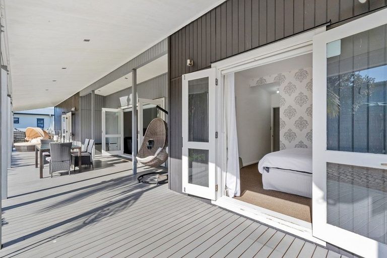 Photo of property in 4 Te Whai Street, Mangawhai Heads, Mangawhai, 0505