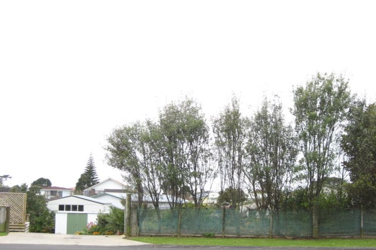 Photo of property in 11 Tuahu Place, Waitara, 4320