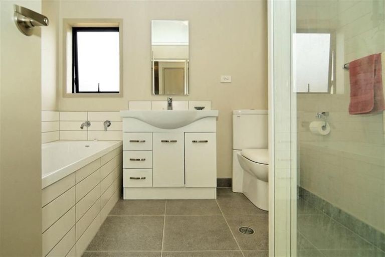 Photo of property in St Claire Village, 19/172 Mcleod Road, Te Atatu South, Auckland, 0610