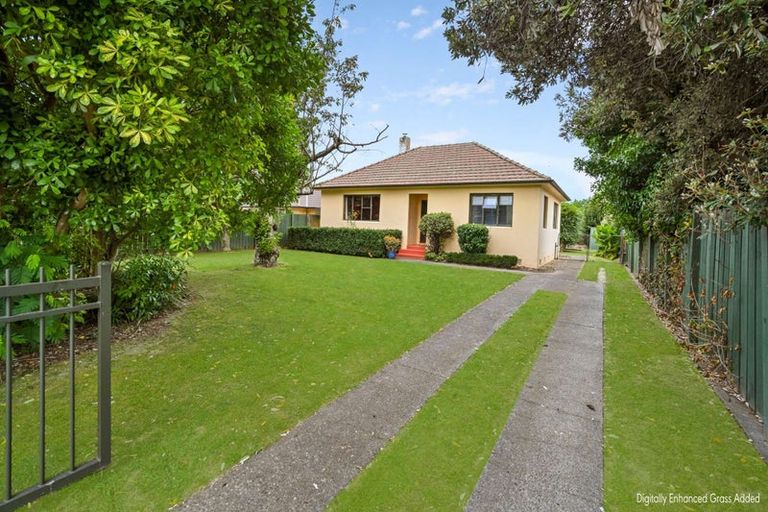 Photo of property in 98 Latham Street, Marewa, Napier, 4110