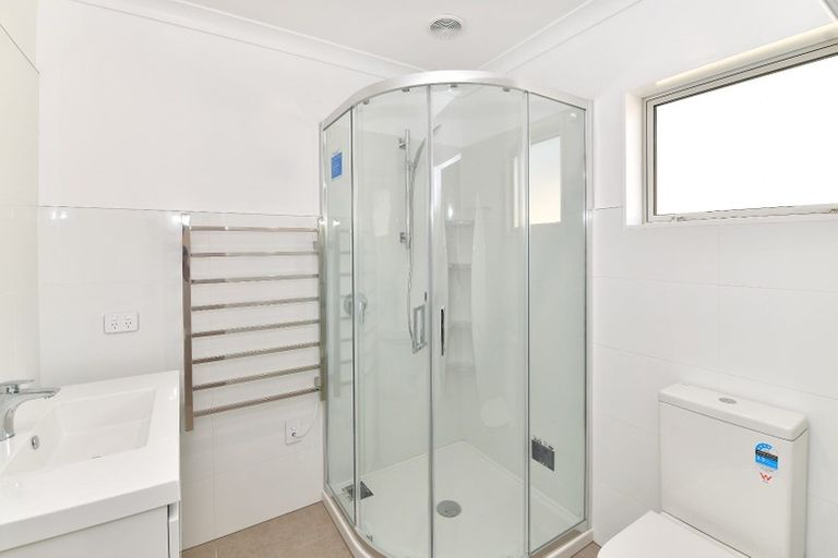 Photo of property in 55a Wade River Road, Stanmore Bay, Whangaparaoa, 0932