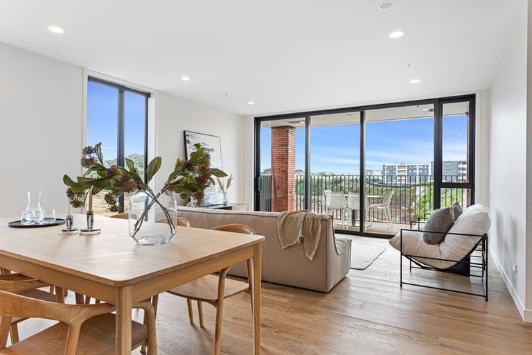 Photo of property in 6/36 Edmonton Road, Henderson, Auckland, 0612