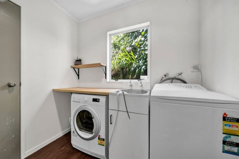 Photo of property in 11 Crownhill Street, Spotswood, New Plymouth, 4310