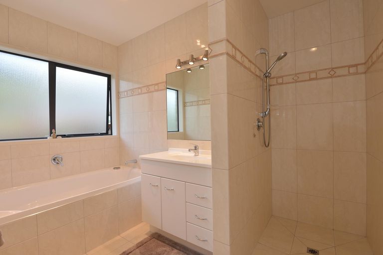 Photo of property in 24 Lochiel Place, Te Kamo, Whangarei, 0112