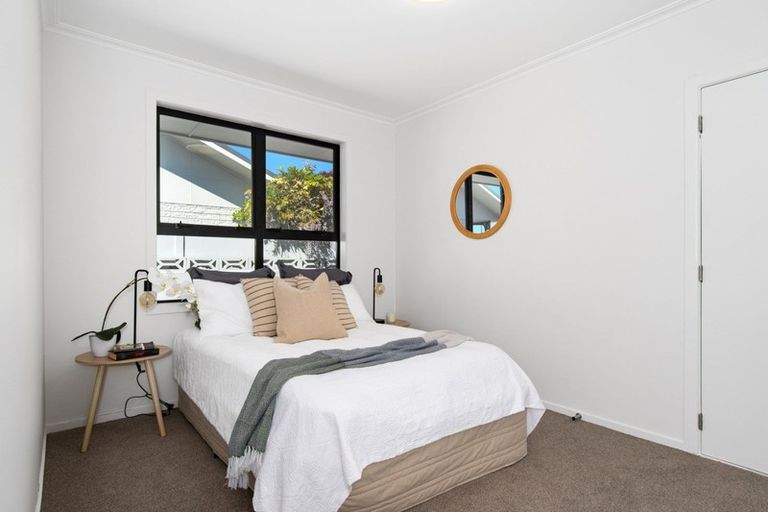 Photo of property in 25 Whitaker Street, Otumoetai, Tauranga, 3110