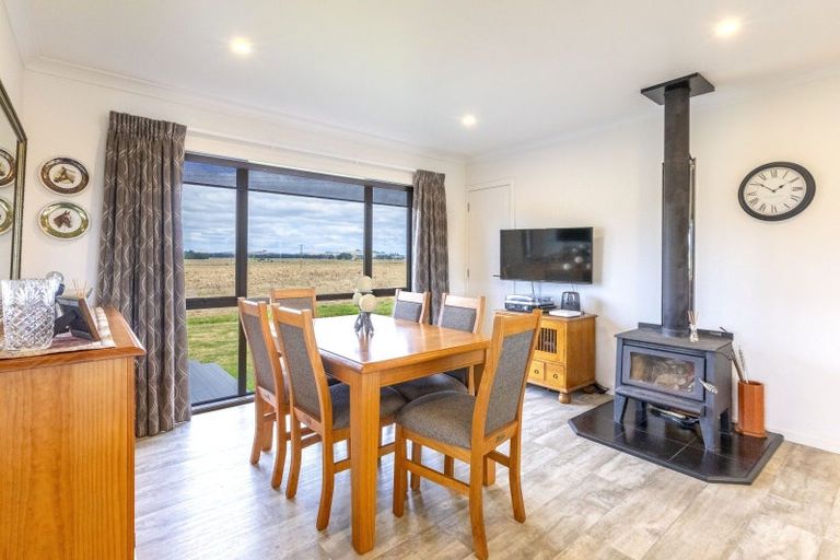 Photo of property in 1 Elm Place, Waipukurau, 4284