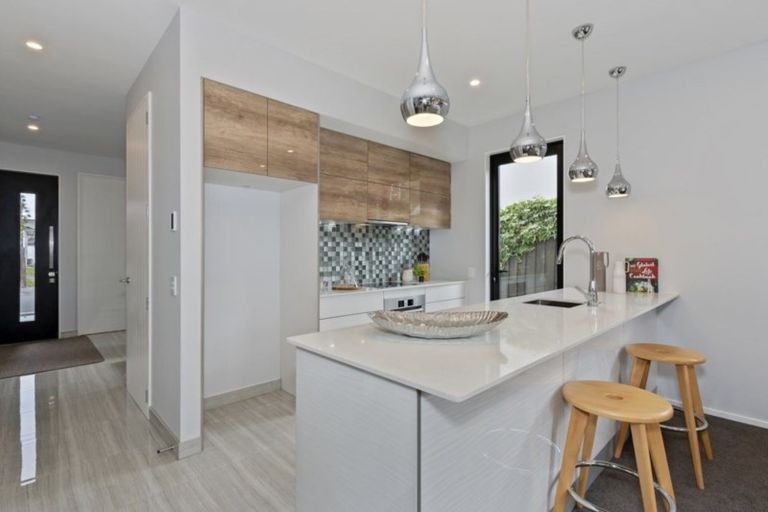 Photo of property in 32a Hewitts Road, Merivale, Christchurch, 8014