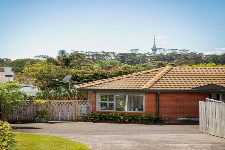 Photo of property in 1a Wesley Avenue, Mount Albert, Auckland, 1025