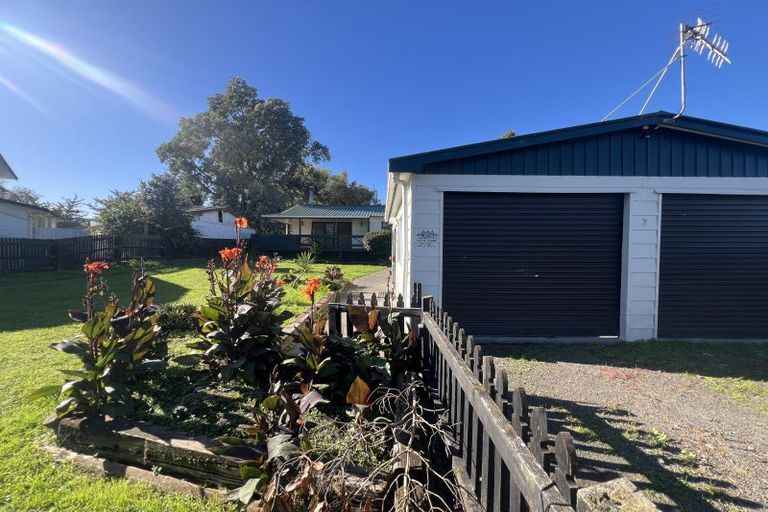 Photo of property in 19 Vera Street, Marton, 4710