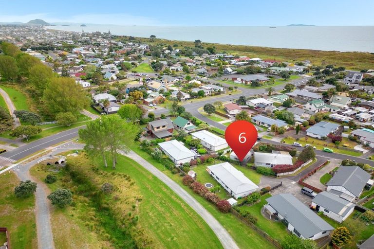 Photo of property in 6 Barbara Grove, Papamoa Beach, Papamoa, 3118