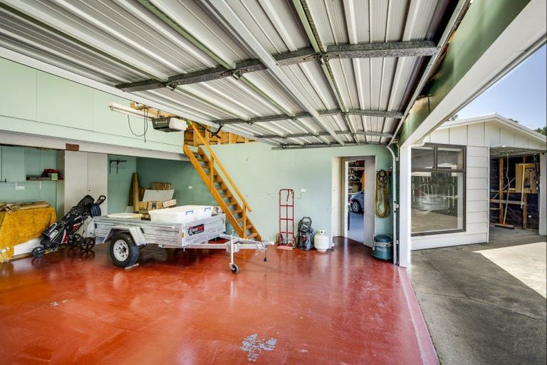 Photo of property in 56 Hetley Crescent, Taradale, Napier, 4112