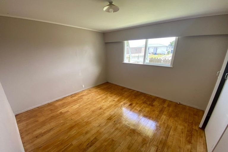 Photo of property in 11 Glen Norman Avenue, Henderson, Auckland, 0610