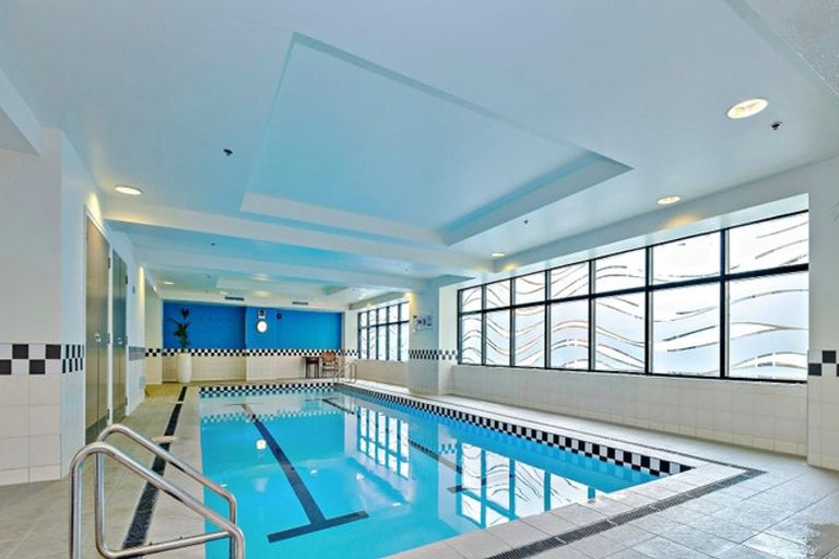 Photo of property in 6 Lancelot Road, Orewa, 0931