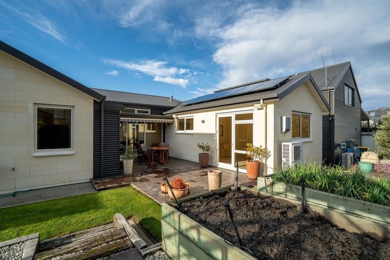 Photo of property in 22 Old Station Avenue, Wanaka, 9305