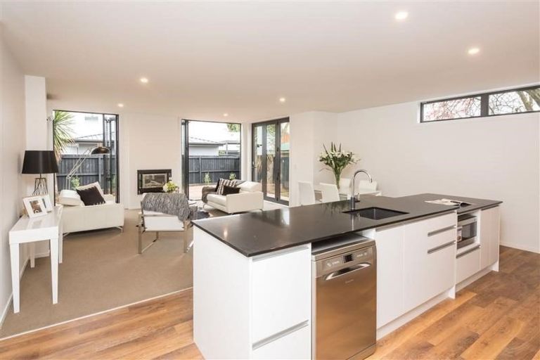 Photo of property in 1/3 Taylors Avenue, Bryndwr, Christchurch, 8052