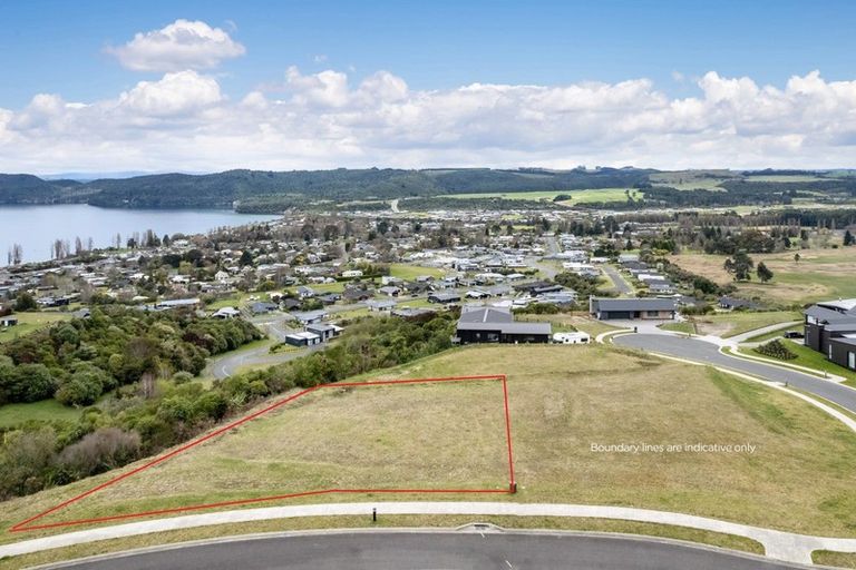 Photo of property in 8 Locheagles Rise, Kinloch, Taupo, 3377