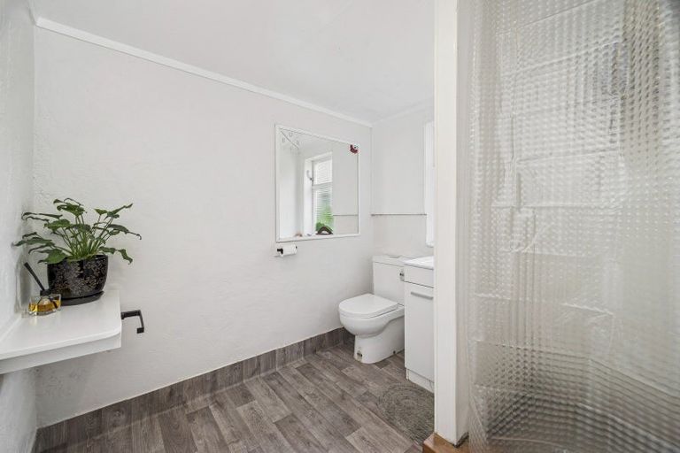 Photo of property in 54 Grand Vue Road, Kawaha Point, Rotorua, 3010