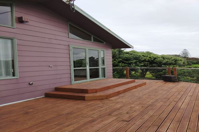 Photo of property in 13 Coates Avenue, Baylys Beach, Dargaville, 0377