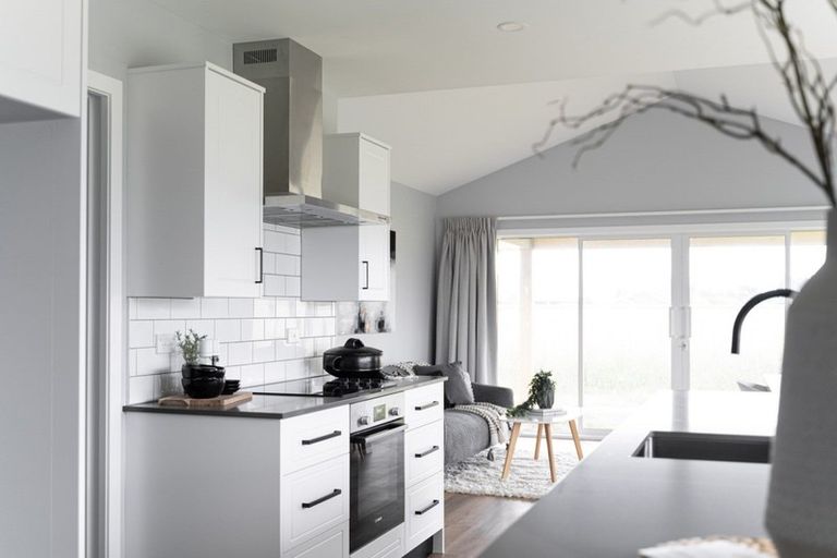 Photo of property in 3 Takahe Drive, Carterton, 5713