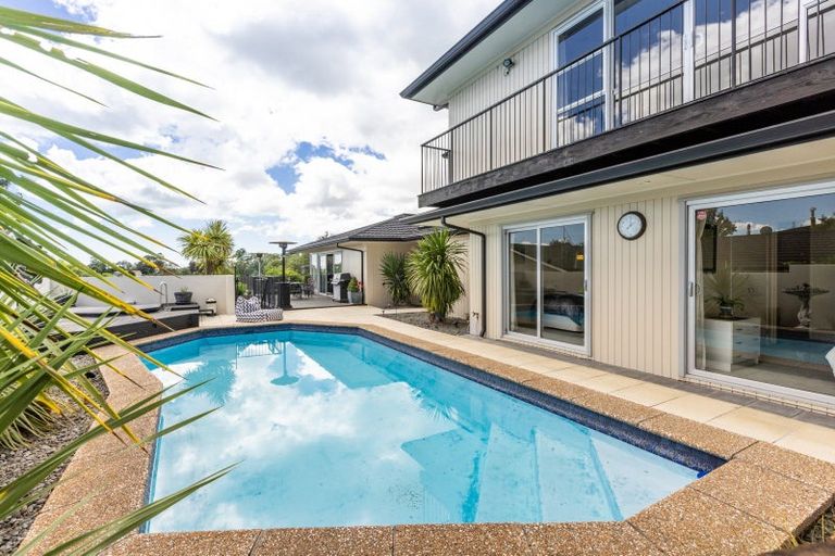 Photo of property in 46 Tauroa Road, Havelock North, 4130