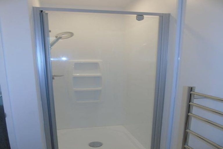 Photo of property in 14 Lawson Place, Mount Victoria, Wellington, 6011