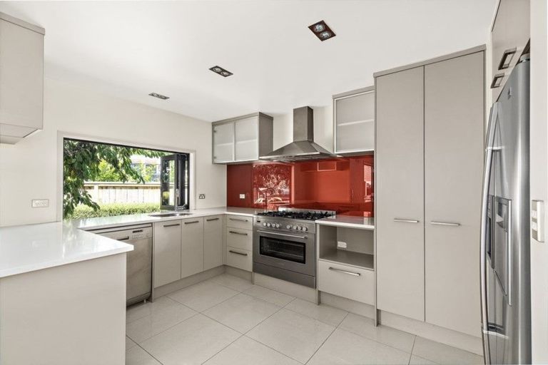 Photo of property in 30a Laurence Street, Manly, Whangaparaoa, 0930