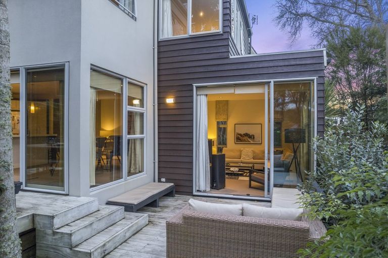 Photo of property in 229b Titirangi Road, Titirangi, Auckland, 0604