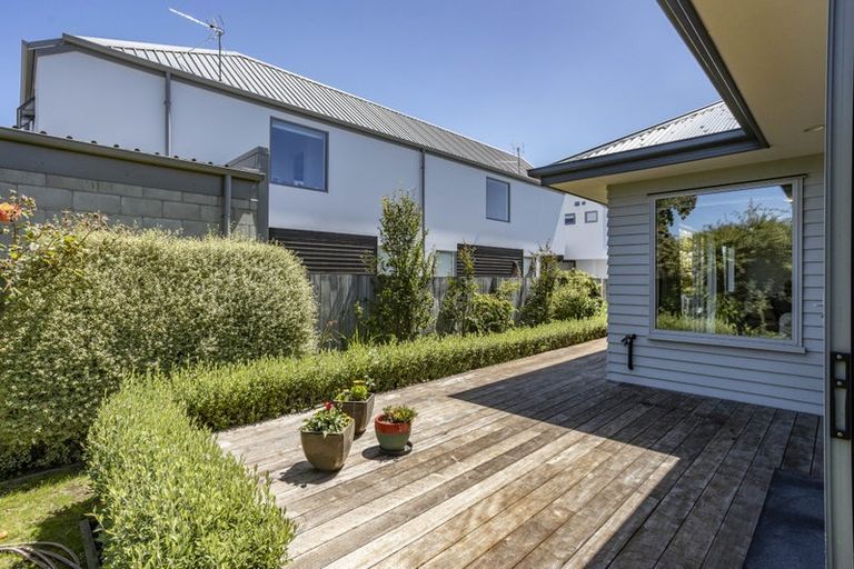 Photo of property in 8 Winton Street, St Albans, Christchurch, 8014