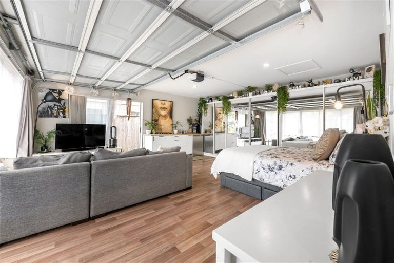 Photo of property in 10 Lucca Crescent, Flat Bush, Auckland, 2019