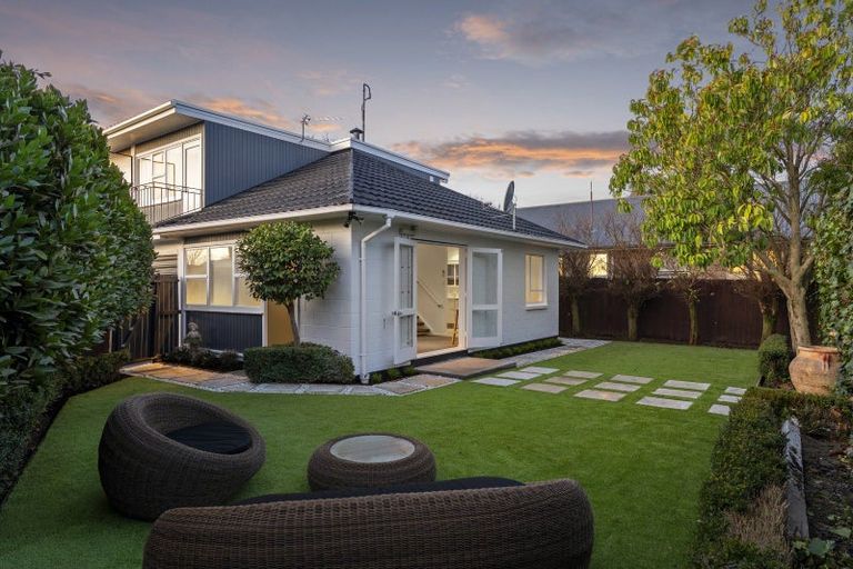 Photo of property in 2/38 Clare Road, St Albans, Christchurch, 8014