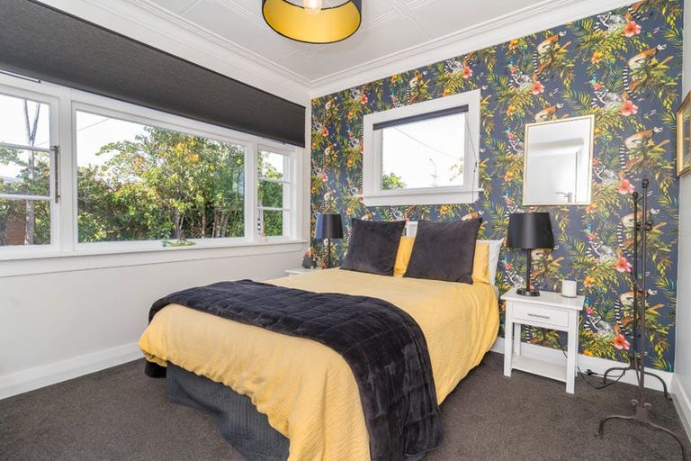 Photo of property in 396 Bay View Road, Saint Clair, Dunedin, 9012