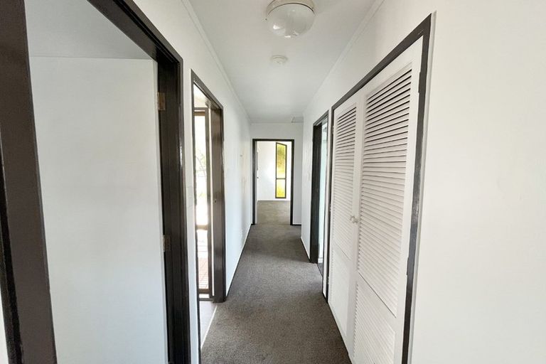 Photo of property in 2b Hazeldene Place, Opaheke, Papakura, 2113