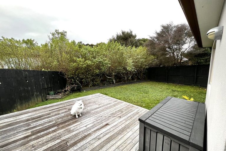 Photo of property in 24 George Deane Place, Greenhithe, Auckland, 0632