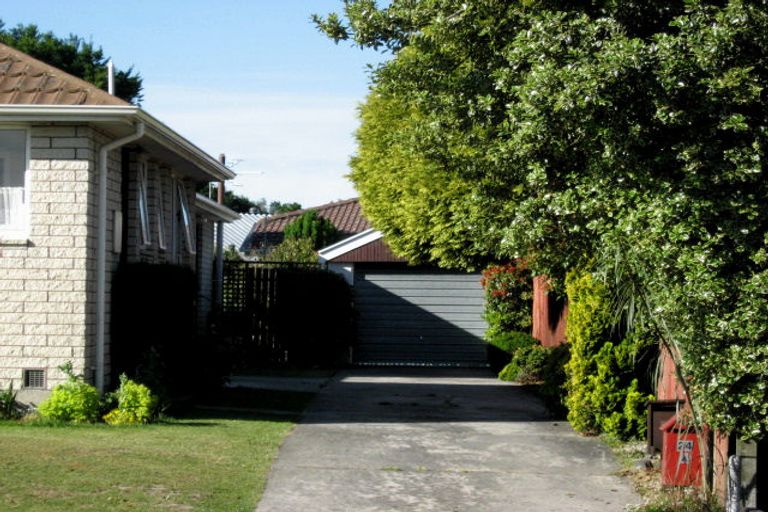Photo of property in 1/24 Broadfell Avenue, Avonhead, Christchurch, 8042