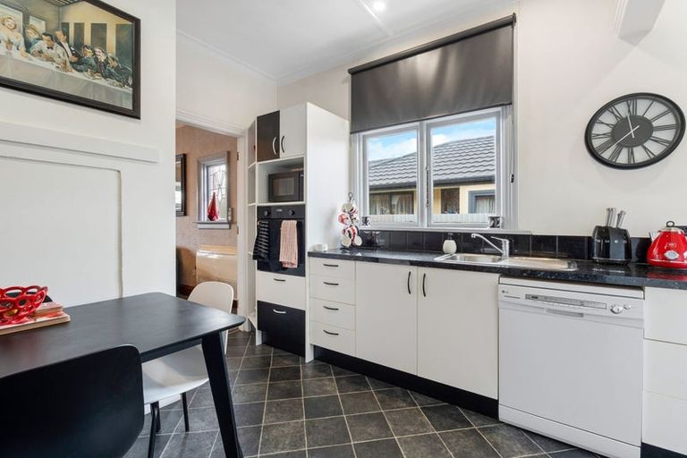 Photo of property in 24 Loyalty Street, Forbury, Dunedin, 9012