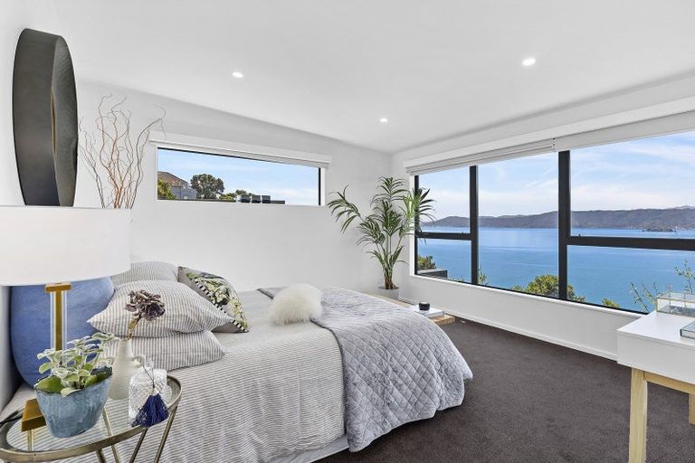 Photo of property in 67 Pretoria Road, Karaka Bays, Wellington, 6022