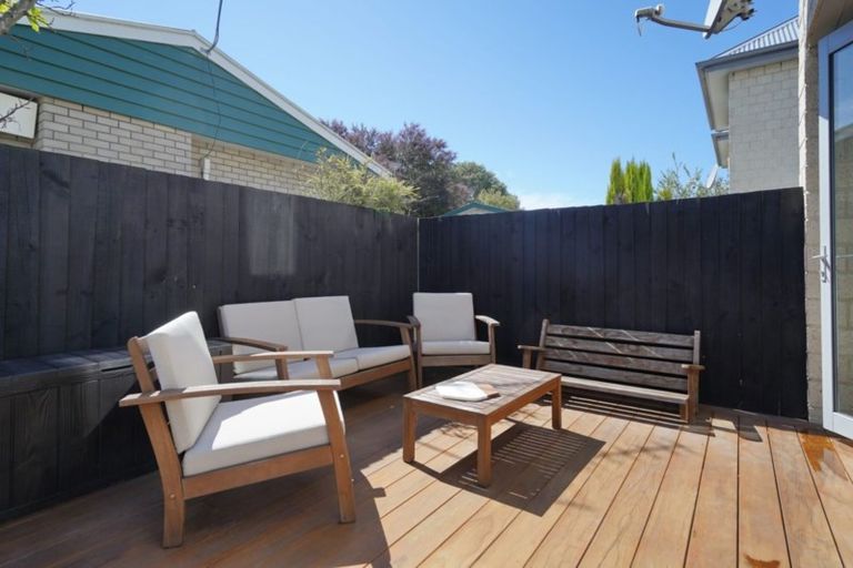 Photo of property in 76 Packe Street, Edgeware, Christchurch, 8013
