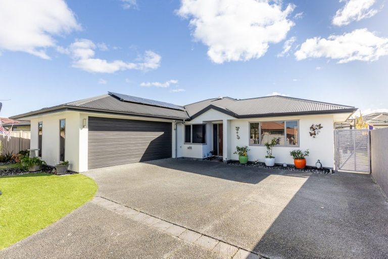 Photo of property in 9 Pania Place, Poraiti, Napier, 4112
