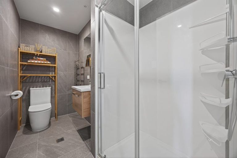 Photo of property in 4/271 Ormiston Road, Flat Bush, Auckland, 2019