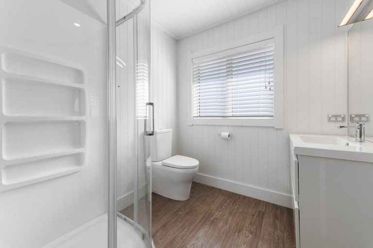 Photo of property in 1a Rogers Place, Kinloch, Taupo, 3377