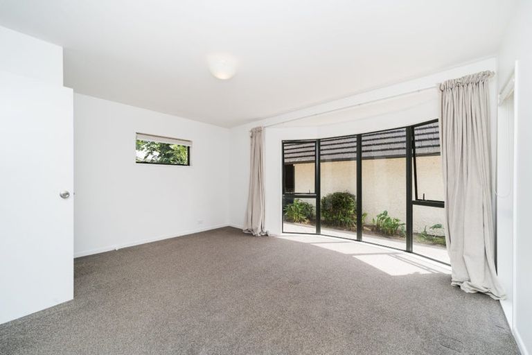 Photo of property in 10a Hardie Street, Hokowhitu, Palmerston North, 4410