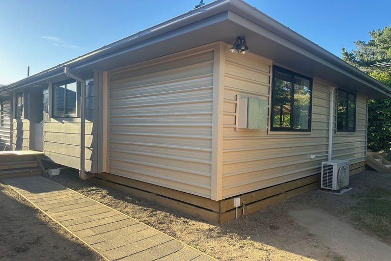 Photo of property in 142 Waenga Drive, Cromwell, 9310