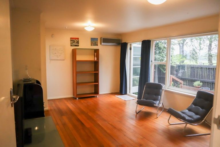 Photo of property in 2/19 Newbridge Place, Ilam, Christchurch, 8041